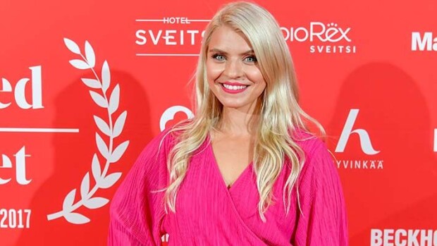 Ilona Chevakova ottaa kantaa Ukrainan tilanteeseen - väkevä someviesti venäjäksi ilona chevakova
