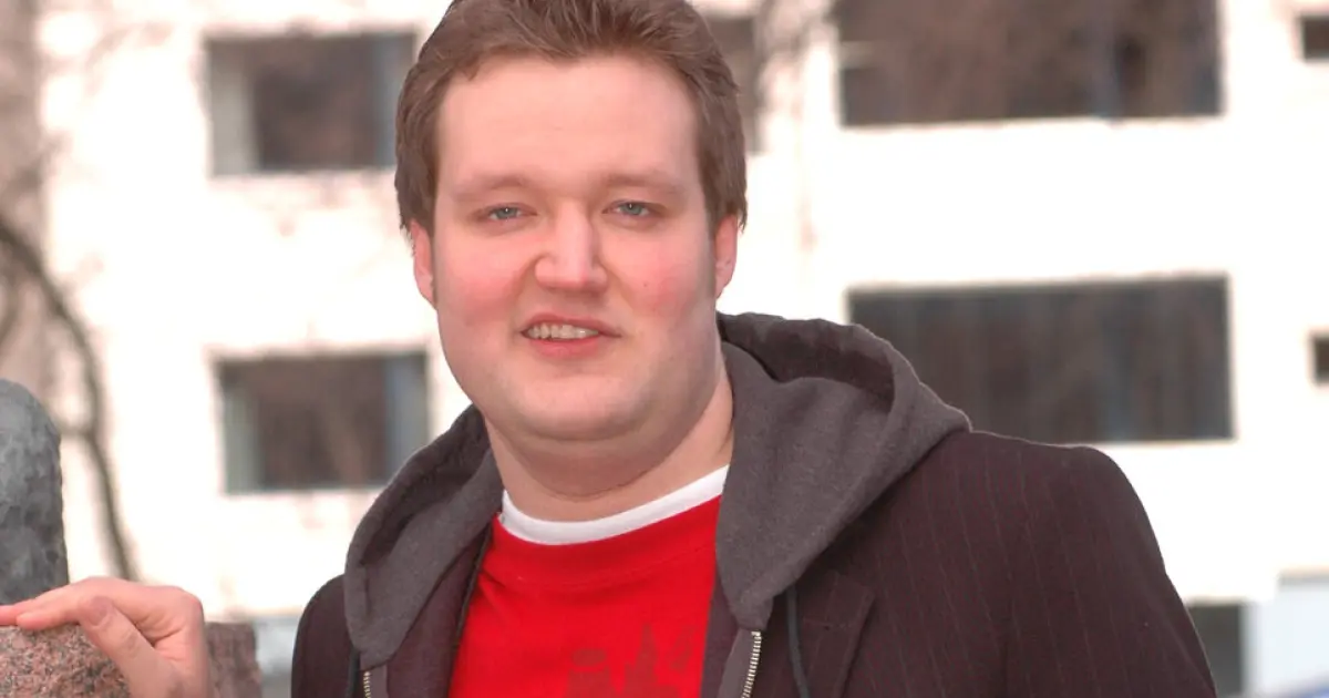 Sami Hedberg Viihdytti Nuoria Tyttöjä Keskellä Yötä Kuva