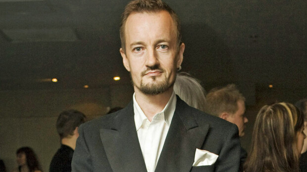 Olli Saarela jäi taas kiinni näpistyksestä - vesipullolle älytön litrahinta! Olli Saarela jäi taas kiinni näpistyksestä - vesipullolle älytön litrahinta!