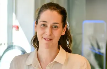 Maksullisia naisia olohuone täynnä! Huonot naiset -elokuvan käsikirjoittaja kiskottiin sängystä jouluaamuna 