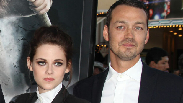 Pettäjä Kristen Stewart ja Rupert Sanders – myöhäinen salatapaaminen?! Pettäjä Kristen Stewart ja Rupert Sanders – myöhäinen salatapaaminen?!