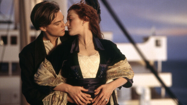 Titanicin klassikkokohtaus tuhottiin karmaisevalla tavalla! Titanicin klassikkokohtaus tuhottiin karmaisevalla tavalla!