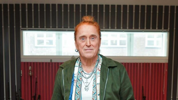 Tommi Läntinen koki rajua ilkivaltaa keikkareissulla: ”Olisi voinut tulla ruumiita” Tommi Läntinen