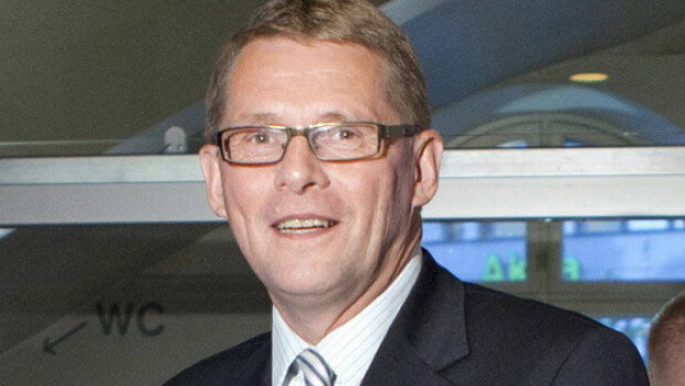 Matti Vanhanen vonkasi opiskelijatyttöä kotiinsa! Matti Vanhanen vonkasi opiskelijatyttöä kotiinsa!