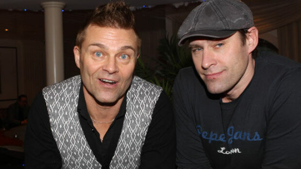 Ressu Redford: Jussi on meistä se, joka hengaa enemmän alasti! Ressu Redford: Jussi on meistä se, joka hengaa enemmän alasti!