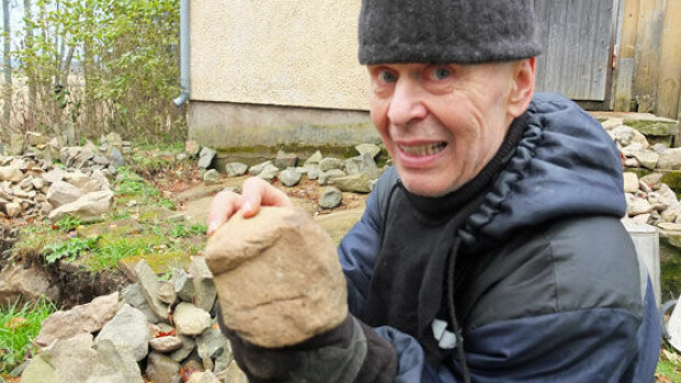 Mitä ihmettä teatterilegenda Jouko Turkka, 70, puuhastelee nykyään? Kuvat! Mitä ihmettä teatterilegenda Jouko Turkka, 70, puuhastelee nykyään? Kuvat!