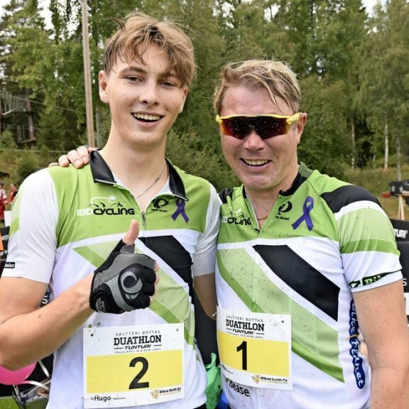 Hugo Häkkinen, 21, lopetti kilpa-autoilun jo vuosia sitten. Isä-Mikalle se on täysin ok. Hugo Häkkinen, 21, lopetti kilpa-autoilun jo vuosia sitten. Isä-Mikalle se on täysin ok.