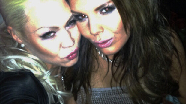Babes DJs hajosi - Nyt Nina kertoo miksi! Babes DJs hajosi - Nyt Nina kertoo miksi!