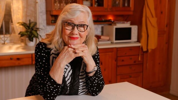 Tällainen oli legendaarisen Salkkarit-tähden Maija-Liisa Peuhun korona Maija-Liisa Peuhu