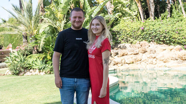 Sinkku-Essi ja varattu Eetu jörnivät Temppareissa toistamiseen - naisen törkeä kortsutemppu järkyttää Temptation Island Suomi