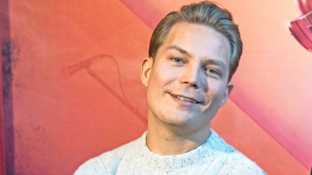 Cheek palaa televisioon! Jare Tiihonen mukana supersuositussa musiikkiohjelmassa - 'Loksauttaa leuat, sen lupaan' Jare Tiihonen