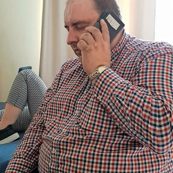 Tältä Juha näytti vielä pari vuotta sitten, kun painoa oli yli 160 kiloa. Tältä Juha näytti vielä pari vuotta sitten, kun painoa oli yli 160 kiloa.