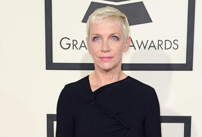 Onnea, Isac Elliot! Moni muukin julkkis juhlii synttäreitä jouluna: 'Kakun sijaan synttärifondue' Annie Lennox