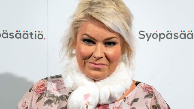 Minna Kuukka joutui kiipeliin - somepäivitys naurattaa: ”Yks hiton safari tää keski-ikäkin” minna kuukka