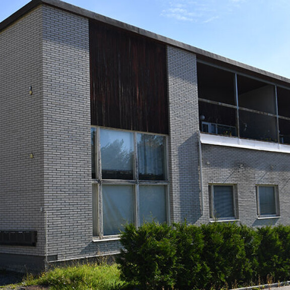 Seiska kävi loppukesästä Angelan uudella kodilla. Angelan uusi koti