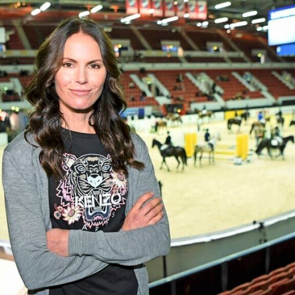 Ex-malli ja kouluratsastaja Susanna Hyypiä erosi viime kuussa jalkapallolegenda Sami Hyypiästä. Ex-malli ja kouluratsastaja Susanna Hyypiä erosi viime kuussa jalkapallolegenda Sami Hyypiästä.