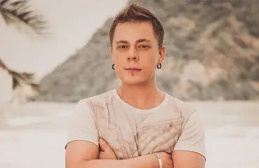 "Frendifavoria" Temptation Islandilla anellut Sammy sai lapsen - katso kuva!