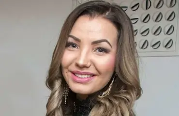 Olivia Myllylä loksauttaa leuat tiukassa nahka-asussaan - huh, mitkä byysat!