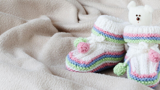 Kirjailija Julia Thurénilta suloinen paljastus - vauva tulossa! Vauva tulossa