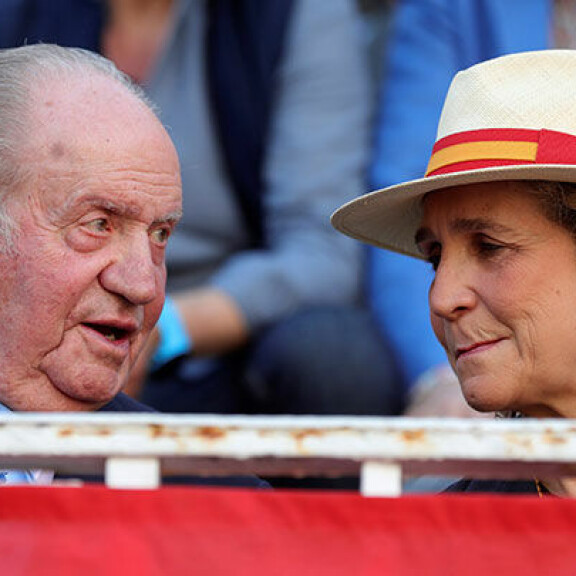 Juan Carlosin tyttäret Elena (kuvassa) ja Cristina ovat ainoat perheenjäsenet, jotka tapaavat ex-hallitsijaa. Emerituskuningas Juan Carlos ja prinsessa Elena