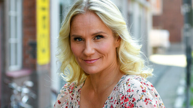 Laura Malmivaara, 48, on raskaana! Laura Malmivaara