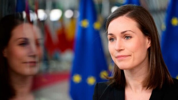 Sanna Marinin bilekohu paisui kansainväliseksi - pääministerin bailaus nousi otsikoihin Britanniassa, Ruotsissa ja Virossa SANNA MARIN