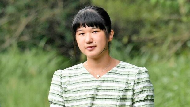 Japanin prinsessan 20-vuotisjuhlat peruttu! Viedäänkö Aikolta kruunu? Prinsessa Aiko