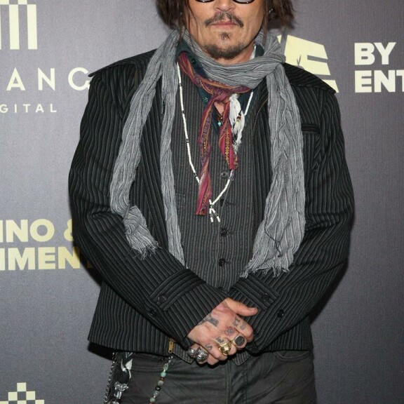Näyttelijä Johnny Deppiä piinannut oikeustaisto on aiheuttanut hänelle akuutin rahapulan. Näyttelijä Johnny Deppiä piinannut oikeustaisto on aiheuttanut hänelle akuutin rahapulan.