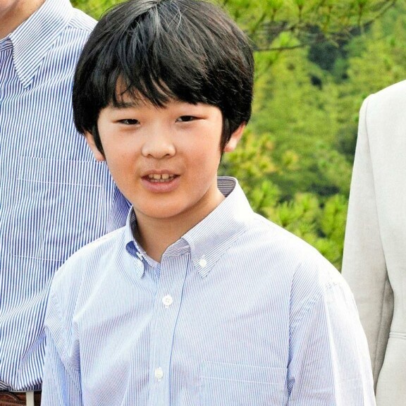 Hisahito on ensimmäinen Japanin hoviin syntynyt poika 41 vuoteen. Hisahito on ensimmäinen Japanin hoviin syntynyt poika 41 vuoteen.