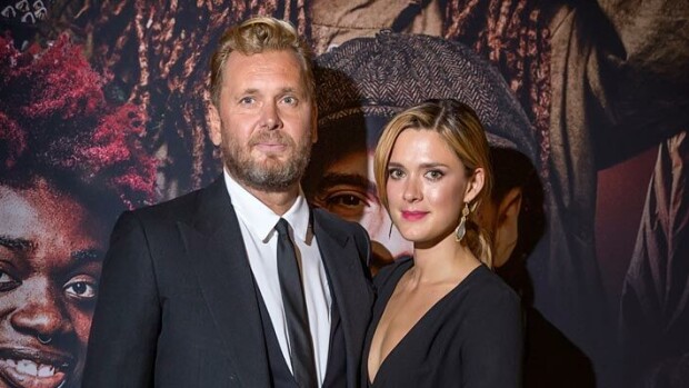 Kohuohjaaja Antti Jokisella ja Krista Kososella uusi miljoonakoti – kuva! Antti Jokinen ja Krista Kosonen