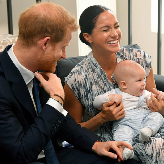 Harry ja Meghan ovat pitäneet lapsensa poissa julkisuudesta, eikä kuninkaallinen perhekään ole saanut mahdollisuutta tutustua Archieen ja Lilibetiin. Sussexin herttuapari Harry ja Meghan sekä Archie