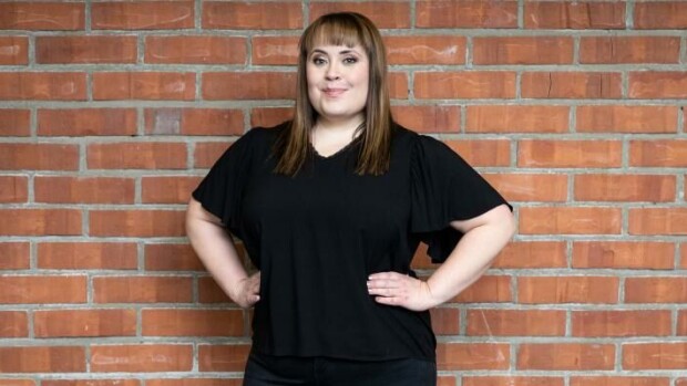 Mikä muodonmuutos! Salatut elämät -tähti Hanna Kinnunen julkaisi kuvaparin laihtumisestaan - tässä on treenin tulos hanna kinnunen