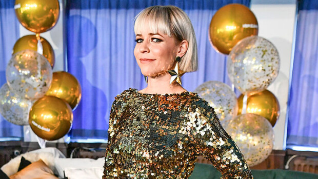 Nyt vilkkuu pakarat! Paula Vesalan paljaspintainen luontokuva sai mojovan vastaanoton: 'Joskus sessioista jää käyttämättä...' Paula Vesala