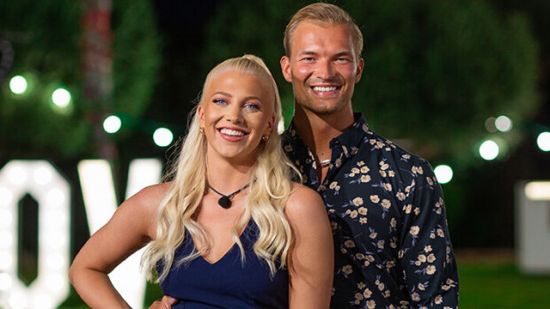 Suhde syvenee: Love Island -voittaja Eeli päivitti paljonkertovan kuvan seurustelukuvioistaan! Eeli ja Salli