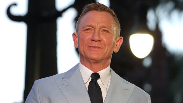 Mikä kaunotar! Bond-tähti Daniel Craig esitteli viehättävän Ella-tyttärensä: 'Ehkä jonain päivänä hymyilemme kuvassa' Daniel Craig