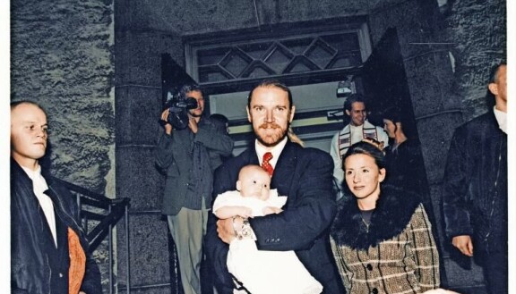 Rennyn ja Tiffany Luukas-poika kastettiin Helsingissä 1997.