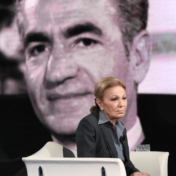 Iranin kruununprinsessa Yasmine avautuu vaikeasta sairaudestaan: Vahvat ja rohkeat naiset kannustavat! Mohammad Reza ja Farah Pahlavi