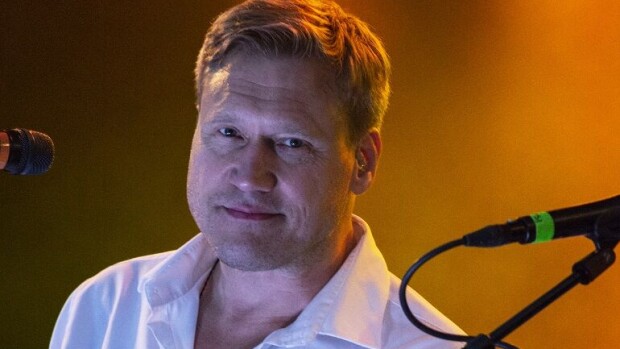 Samuli Edelmannin perinteikäs konsertti floppasi yllättäen – joudutaan perumaan vähäisen lipunmyynnin vuoksi! Samuli Edelmann.