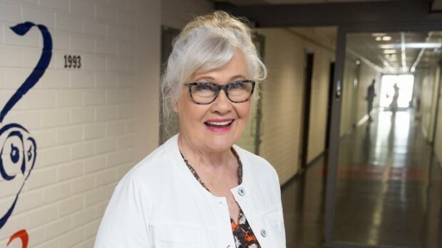 Salatut elämät -legenda Maija-Liisa Peuhu avautuu lapsuudestaan: Isä pakotti radion ääreen Maija-Liisa Peuhu
