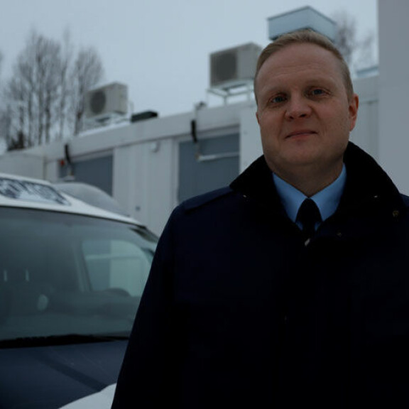 - Tämän hetken tiedon mukaan näissä tiloissa ollaan, kunnes uusi poliisiasema valmistuu, sanoo komisario Pasi Rissanen. Pasi Rissanen