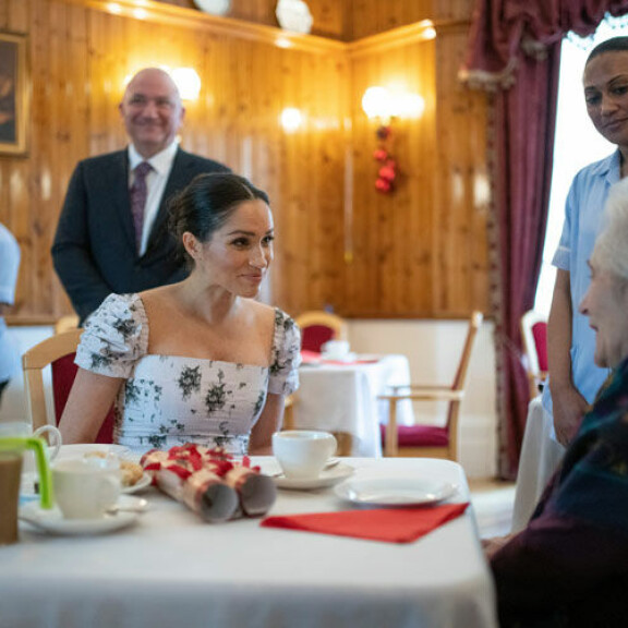 Kohuherttuatar Meghanille kyseenalainen kunnia – brittihovin ahkerimmat ja laiskimmat listattiin! Sussexin herttuatar Meghan
