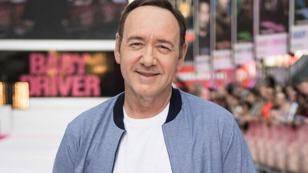 Näyttelijä Kevin Spacey lähenteli teinipoikaa - vastasi oikeudessa ahdistelusyytteisiin: 'Se oli vain flirttiä'! Kevin Spacey