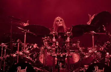 Slipknot-yhtyeen alkuperäisjäsen Joey Jordison, 46, on kuollut