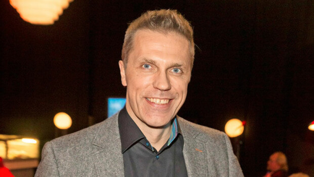 Jari Sarasvuo paljastaa podcastissa julkkisten salatun seksiringin: puhtoisillakin julkkiksilla 'pakkomielle koeajaa toisiaan' - 'Voi hyvä jumala, kun yleisö tietäisi!' Jari sarasvuo