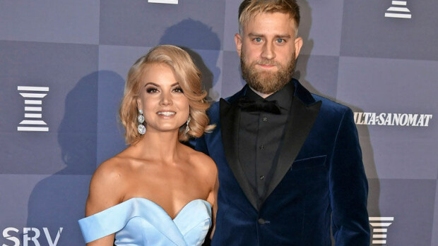 Joel Harkimo iski Janni Hussin sosiaalisessa mediassa – ”En minä sentään kaikille mimmeille laita viestiä” Janni Hussi ja Joel Harkimo tutustuivat somessa.