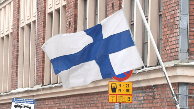 Seiska tilasi suruliputuksen Nykäsen muistolle - päätoimittaja Hernesaho: Hyvää matkaa, Matti! Matin suruliputus Merikorttelissa