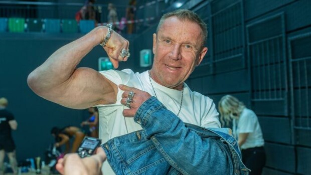 Timanttisessa tikissä! Renny Harlin, 62, pisti itsensä likoon Johanna-rakkaansa, 27, kisadieetin aikana: Joka aamu kuudelta salille Renny Harlin