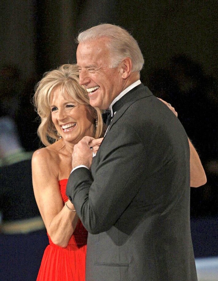 Syytettiin salasuhteesta! Jill Biden täyttää 70 vuotta – tiesitkö näitä asioita Yhdysvaltain ensimmäisestä naisesta? Jill ja Joe Biden
