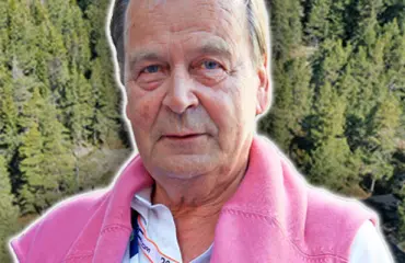 Seiska löysi rallitähti Markku Alénin ökyhuvilan – hirsilinnassa 340 neliötä!