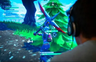 Fortniten koukuttamat pojat eivät leluista piittaa - näin se näkyy kauppojen hyllyillä!